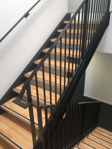 escalier-metallique-renover-ecoresponsable-re-paint-MTPM