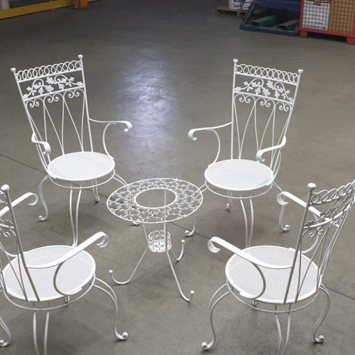 Thermolaquage d'un salon de jardin