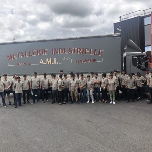 photo d'une équipe de peintres thermolaqueurs
