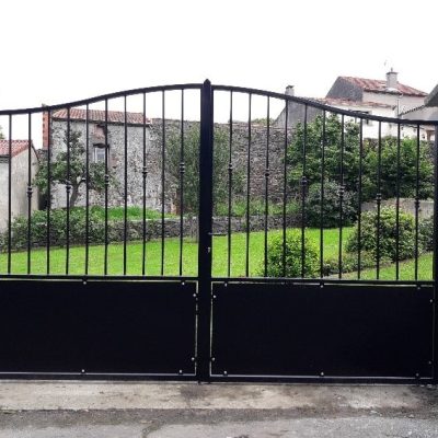 repeindre-portail-metal-decap-laquage